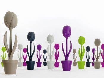 lampada a forma di fiore tulip